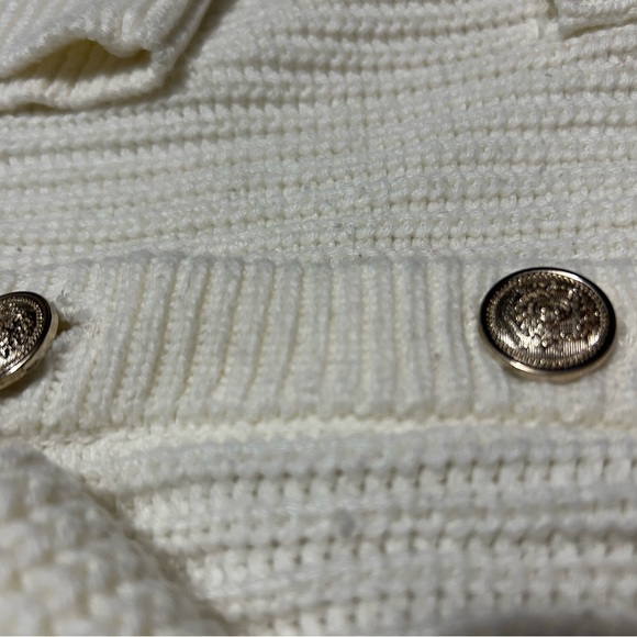 H&M Cream Knit Sweater - Picture 2 of 4